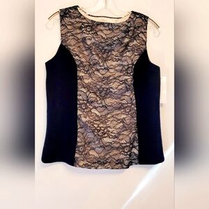 Jack and Jinger black and cream lace top Size L